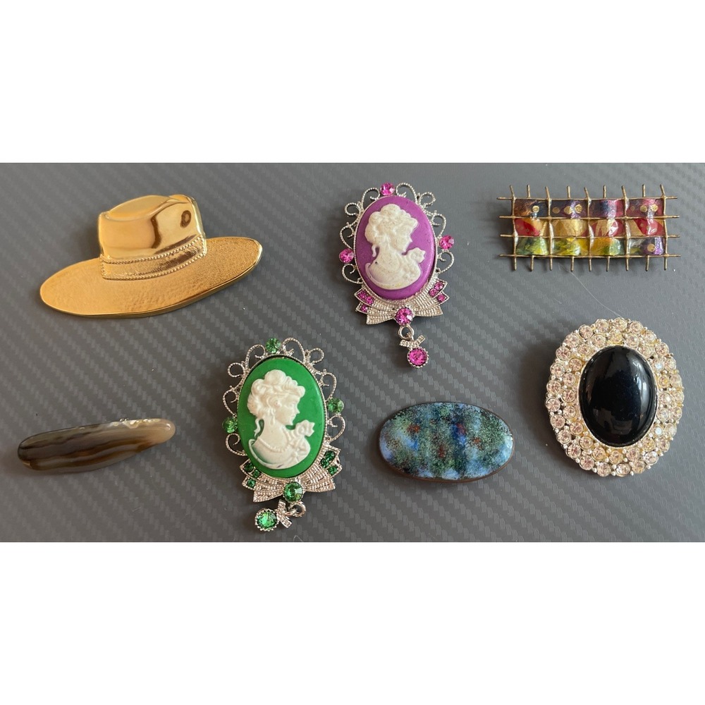 Vintage Lot of 7 Mixed Brooch's Pins Enamel Gold Tone Gemstone Rhinestone cameo
